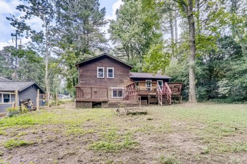 2073 Pond Rd, Duluth GA exterior