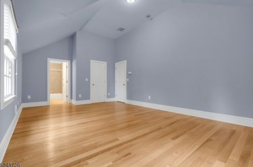 2 Caruso Ct, Bridgewater NJ 08807-2149 exterior