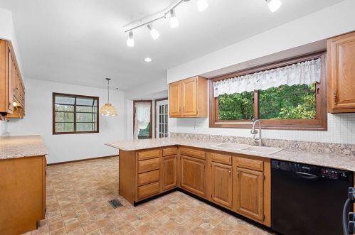 4607 Forest Valley Dr, Saint Louis MO 63128-3431 exterior