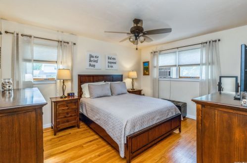 37 Evelyn Dr, Commack NY 11725-3822 exterior