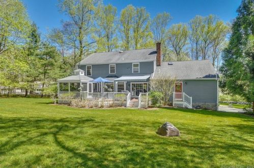 43 Jefferson Dr, Ridgefield CT 06877-5910 exterior