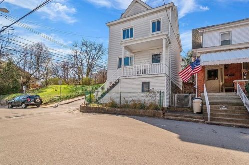 24 Holt St, Pittsburgh, PA 15203-2410