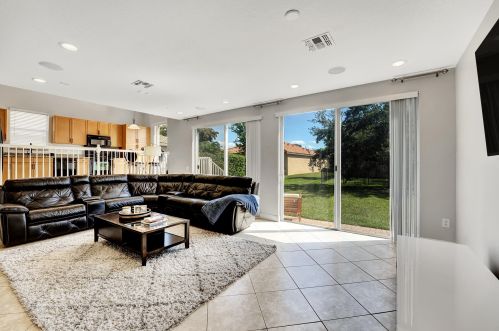 11753 Bennington Cir, Fort Pierce FL  34987-2717 exterior