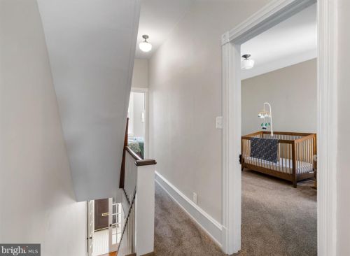 1233 Jackson St, Philadelphia PA 19148-2929 exterior