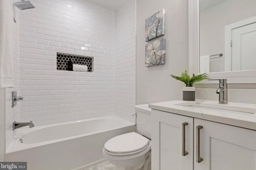 5102 9th St, Washington DC  20011-3918 exterior