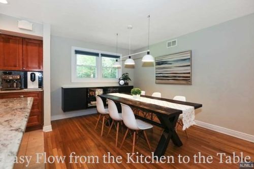 38 Cranford Pl, Cresskill, NJ 07626-1010