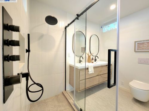 1112 Kains, Berkeley CA 94706-1218 exterior