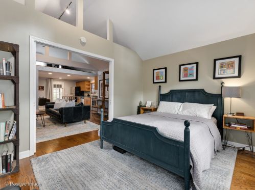 304 Concord Pl, Chicago IL 60639-4522 exterior