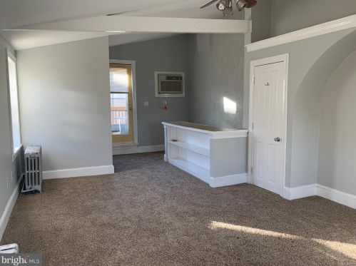 1030 6 St, Philadelphia PA 19140-3327 exterior