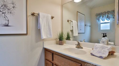 1100 Lincoln Ave, Fullerton CA 92831-4506 exterior