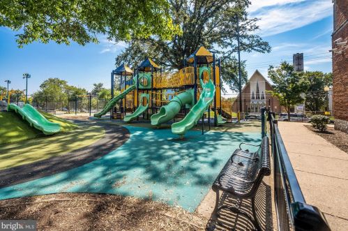 835 Longfellow St, Washington DC  20011-8205 exterior