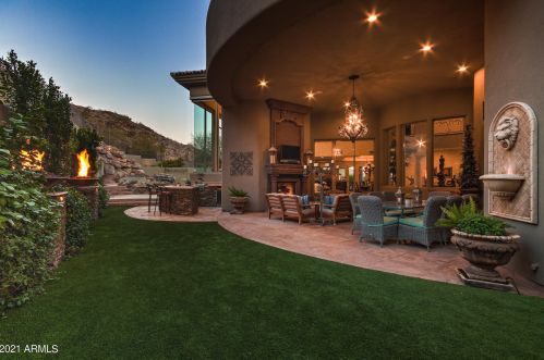 13841 Cyn Dr, Phoenix AZ 85016-2403 exterior