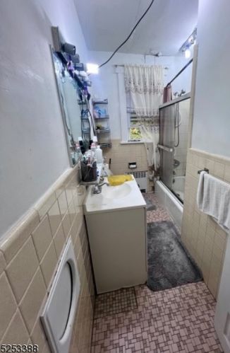 267 7th St, Paterson NJ 07508-2030 exterior