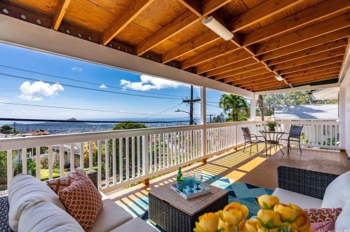 1952 Bertram St, Honolulu HI 96816-2006 exterior