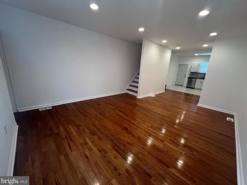 2510 Manton St, Philadelphia PA 19146-3916 exterior