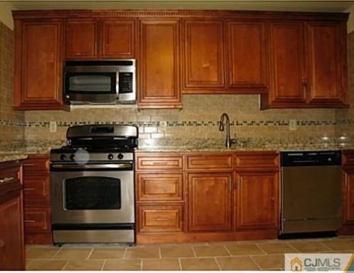 1218 Plymouth Rd, New Brunswick NJ  08902-4591 exterior