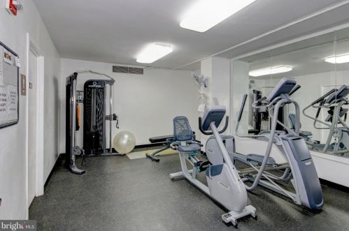 4101 Cathedral Ave, Washington DC 20016-3585 exterior