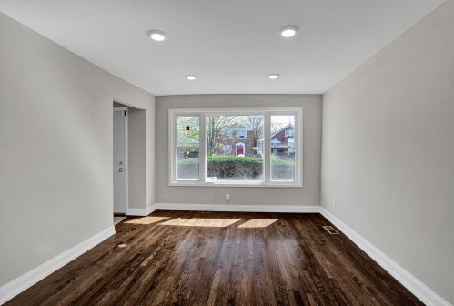 9722 Calumet Ave, Chicago IL  60628-1430 exterior