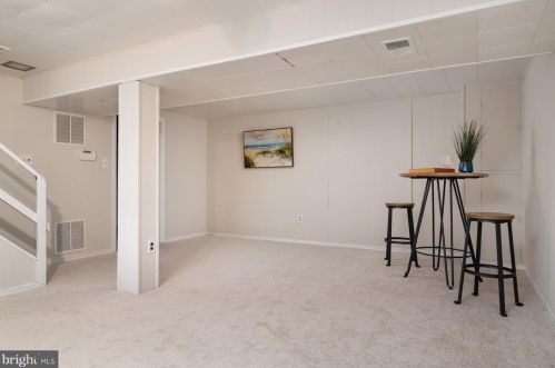 1320 Meadowvale Rd, Glen Burnie MD 21060-7017 exterior