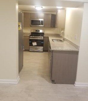 4113 Gladys Ave, Chicago IL 60624-3021 exterior