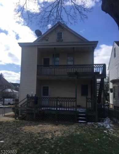 16 Lincoln Ave, Paterson NJ  07512-2736 exterior