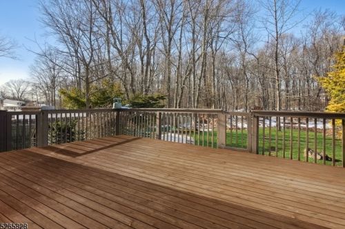 117 Stephenville Pkwy, Edison NJ 08820-2610 exterior