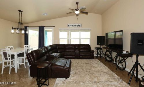 10012 5th St, Phoenix AZ  85042-8311 exterior