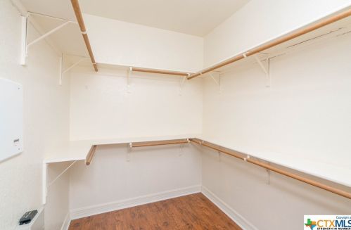 578 Winding River Ln, Spring Branch TX 78070-6382 exterior