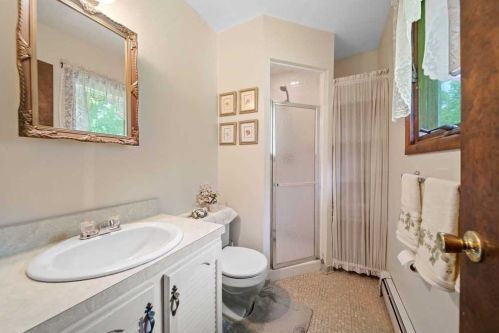 3 Pembroke Dr, Poughkeepsie NY 12603-4707 exterior