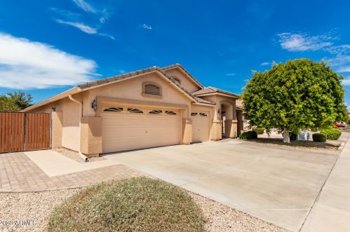1942 Shannon St, Chandler AZ  85225-9046 exterior