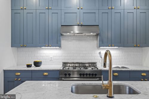 1213 F St, Washington DC  20002-6313 exterior