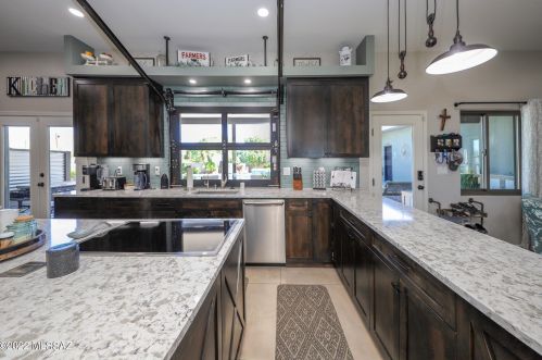 540 Camino Del Codorniz, Tucson AZ 85748-7110 exterior