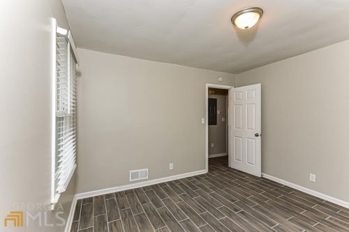 2703 Larkspur Dr, Atlanta GA 30316-4322 exterior