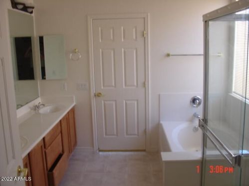 700 Indian Wells Pl, Chandler AZ  85249-6955 exterior