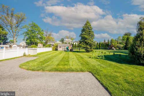 1246 Center Rd, Pittsburgh PA  19083-4823 exterior