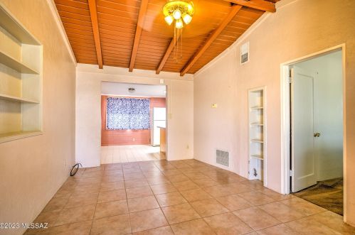 3702 March Pl, Tucson AZ 85713-4227 exterior