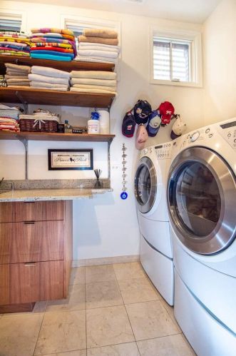 2725 Kenmore Ave, Chicago IL 60614-1305 exterior