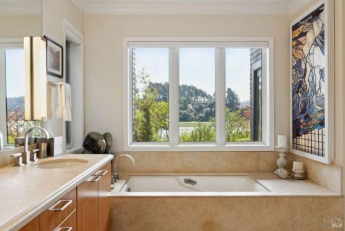 85 De Silva Is Dr, Mill Valley CA 94941-3029 exterior