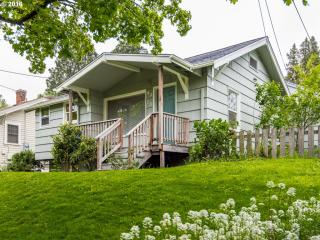 4315 15th Ave, Portland, OR 97211-5115