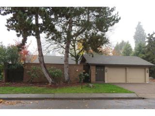 2270 Rocky Ln, Eugene, OR 97401-7432