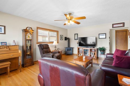 4963 19 St, Milwaukee WI 53209-5760 exterior