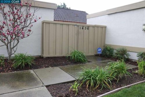 1436 Indian Ln, Concord, CA 94521-2906