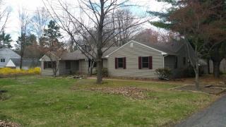 8 Cooper Ln, Chester NJ  07930-2637 exterior