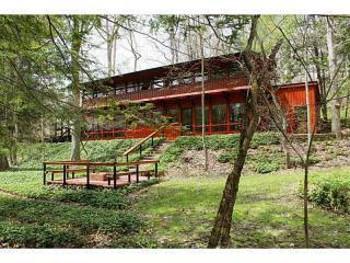 2295 Clearvue Rd, Pittsburgh, PA 15237-1629