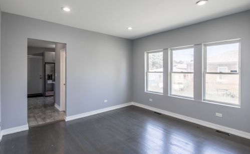 644 115 St, Chicago IL 60655-2806 exterior