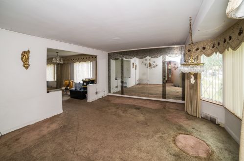 10419 Forest Ave, Chicago IL  60628-2840 exterior