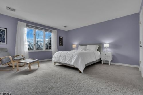 7 Chilton Rd, Chester NJ  07930-3107 exterior