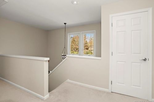 2 Cannon Brk Ln, Norwalk CT 06851-3835 exterior