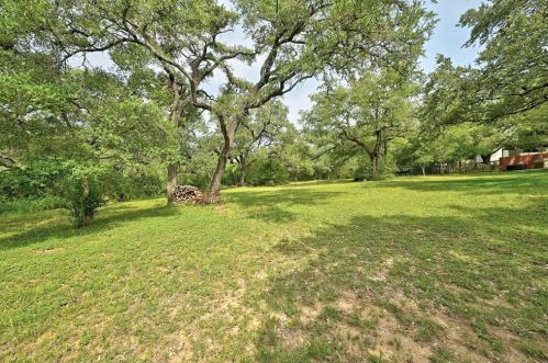 6303 5 Acre Wood St, Austin TX 78746-7125 exterior