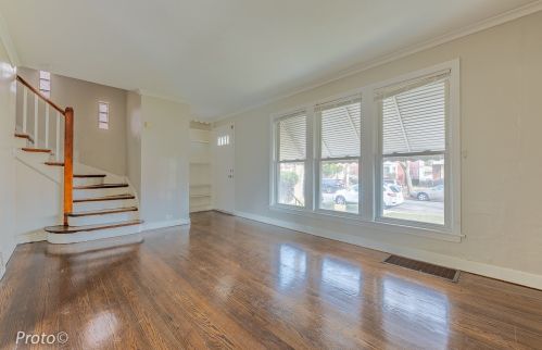 10640 Eberhart Ave, Chicago, IL 60628-2954